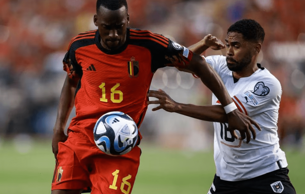 大发娱乐平台-喷薄相向！欧预赛交手，双方拼尽全力展现实力较量